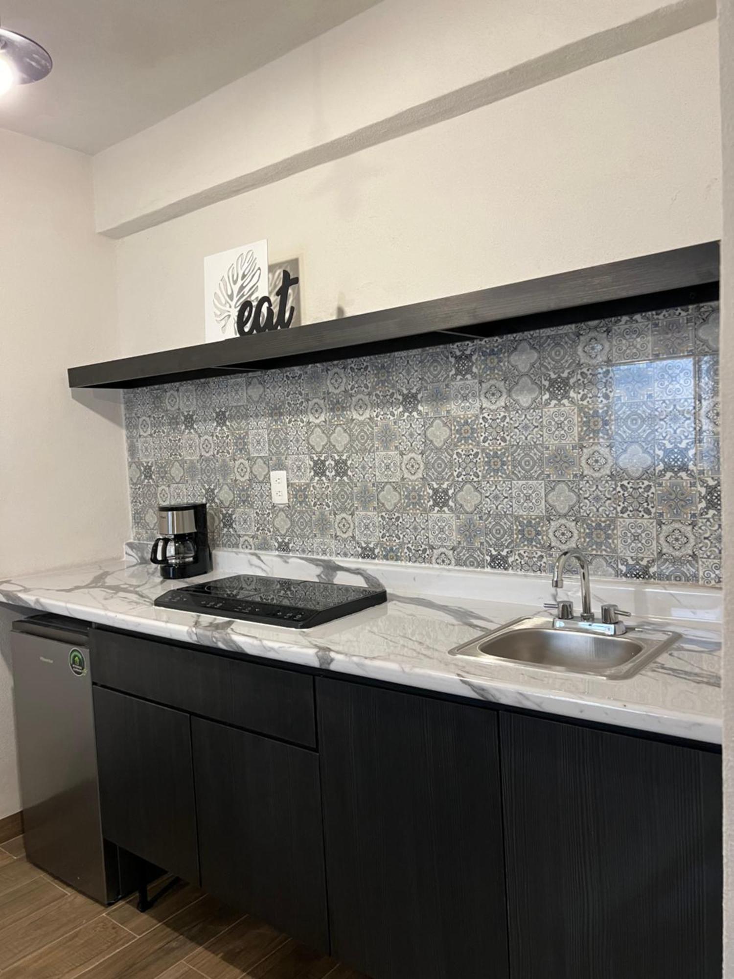 Hotel Tia Flora Leon Ngoại thất bức ảnh